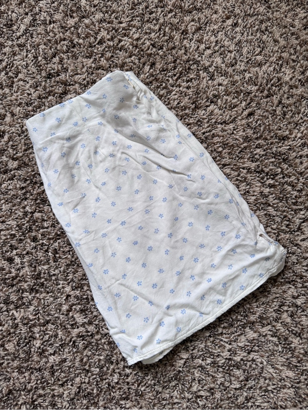 American Eagle White Skirt with Light Blue Floral Print
